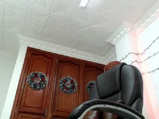 Live sex webcam photo for JulySophia #199102936
