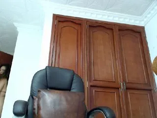 Live sex webcam photo for JulySophia #206008100