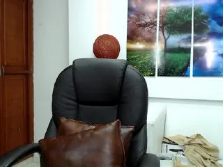 Live sex webcam photo for JulySophia #211823591