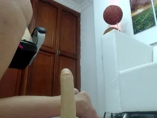 Live sex webcam photo for JulySophia #212619998