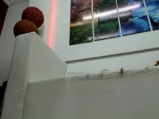 Live sex webcam photo for JulySophia #215258690