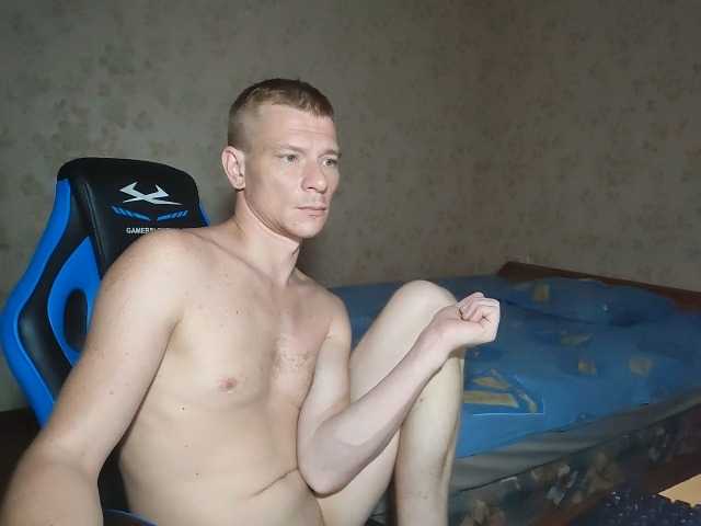 Live sex webcam photo for JunLucas #276173827