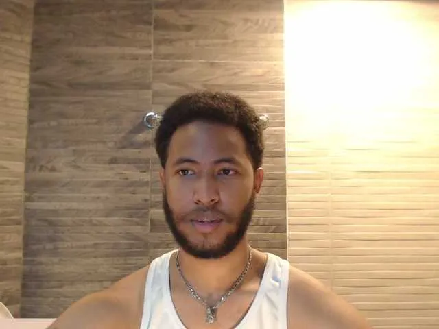 Live sex webcam photo for JuniorMcMiller #275558194