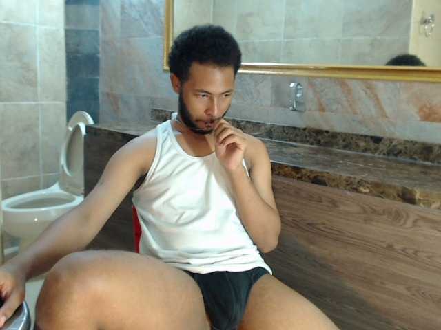 Live sex webcam photo for JuniorMcMiller #275629956