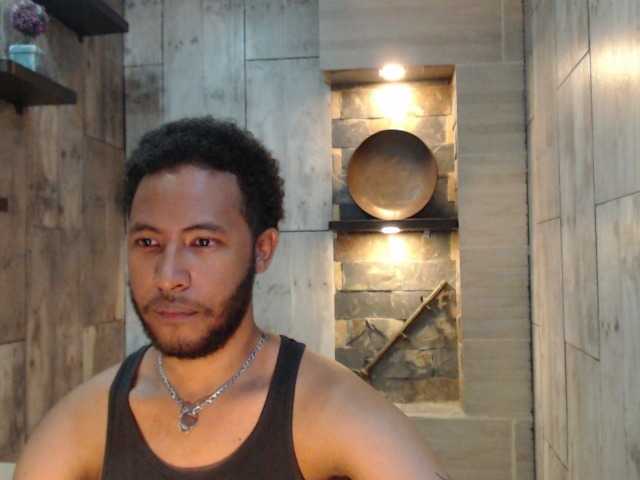 Live sex webcam photo for JuniorMcMiller #275660413