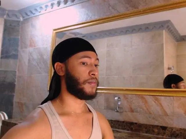 Live sex webcam photo for JuniorMcMiller #277374798