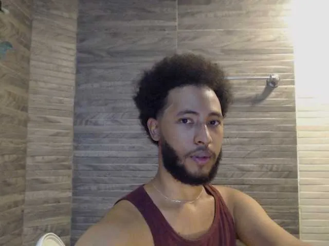 Live sex webcam photo for JuniorMcMiller #277405203