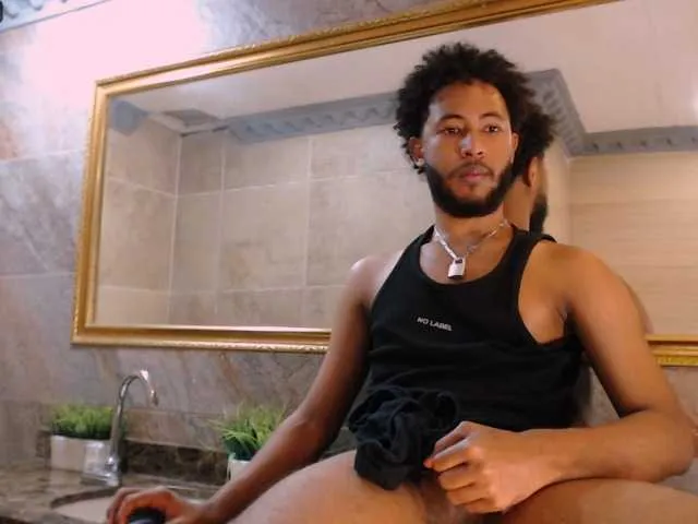 Live sex webcam photo for JuniorMcMiller #277460163