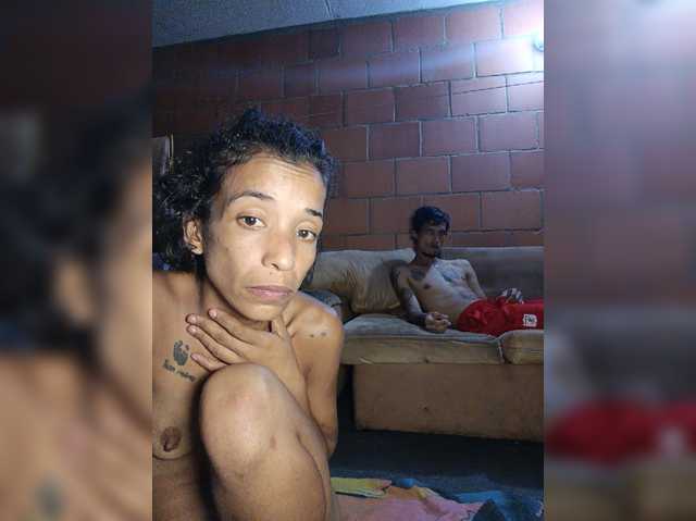 Live sex webcam photo for Junioryteresa #294301725