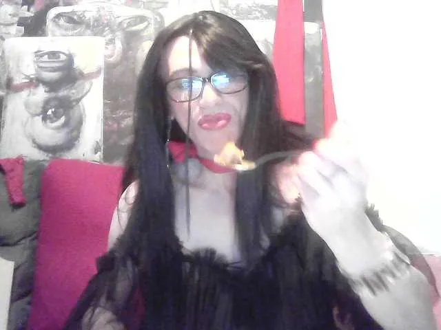 Live sex webcam photo for Juny-1 #274157641