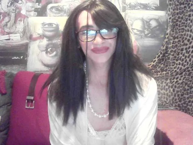 Live sex webcam photo for Juny-1 #274301159