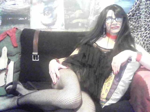 Live sex webcam photo for Juny-1 #274364769