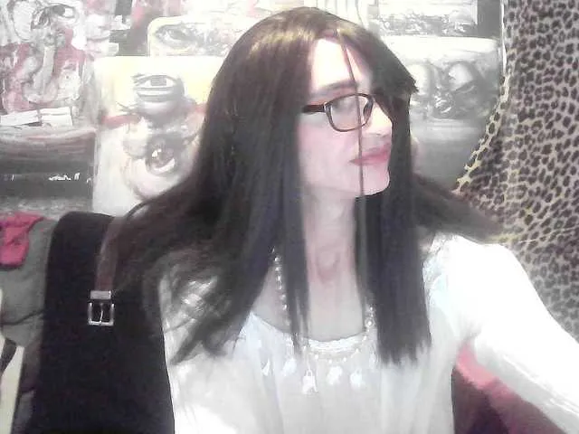 Live sex webcam photo for Juny-1 #274423573
