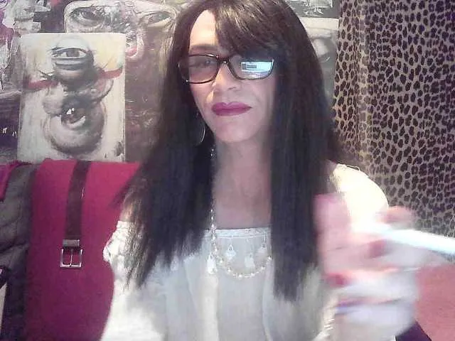 Live sex webcam photo for Juny-1 #274625700