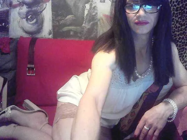 Live sex webcam photo for Juny-1 #274636475