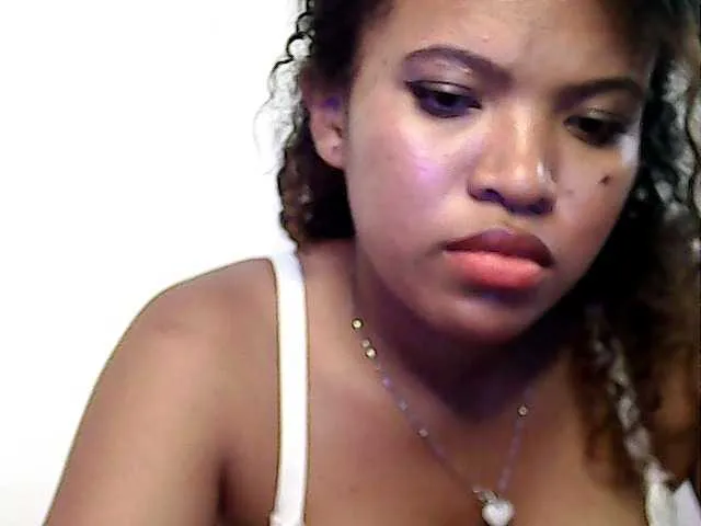 Live sex webcam photo for Juscaniie #277317910