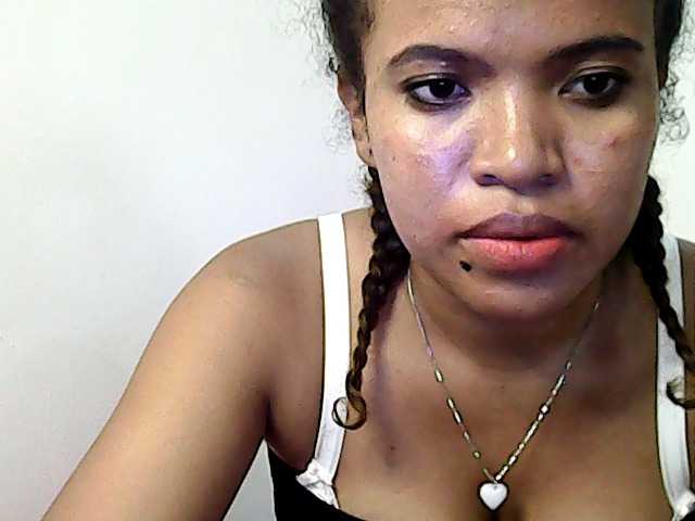 Live sex webcam photo for Juscaniie #277319944