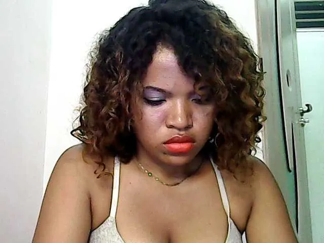 Live sex webcam photo for Juscaniie #277336428