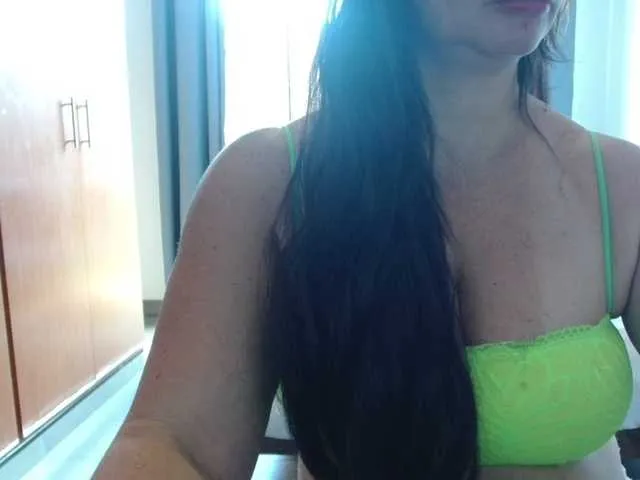 Live sex webcam photo for Jussara-Milf #292703926