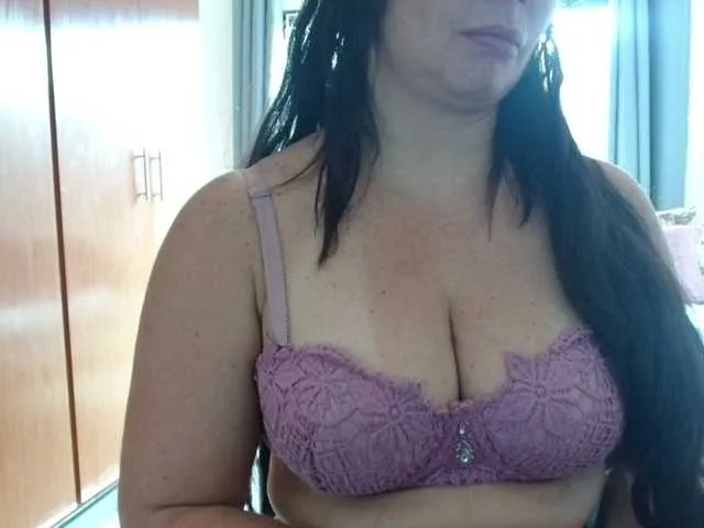Live sex webcam photo for Jussara-Milf #292733976