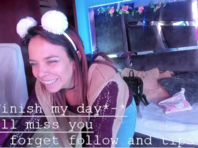 Live sex webcam photo for Justiiine #272143795