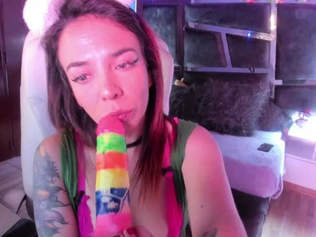Live sex webcam photo for Justiiine #272186951