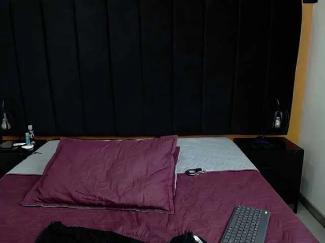 Live sex webcam photo for Justiin-Booy- #276669505