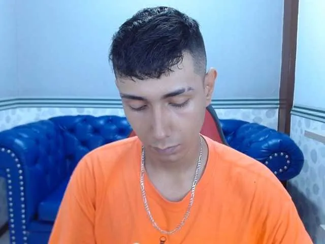 Live sex webcam photo for JustinMilers #276357364