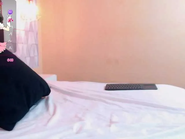 Live sex webcam photo for JustinePerry #290405503