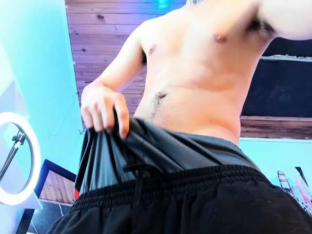 Live sex webcam photo for Justinmoon3 #290320442