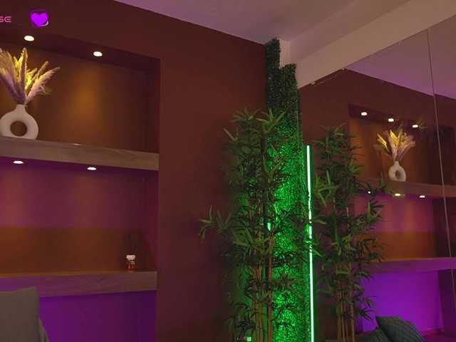 Live sex webcam photo for JustinneJade #292039948