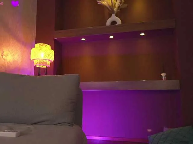 Live sex webcam photo for JustinneJade #292348010