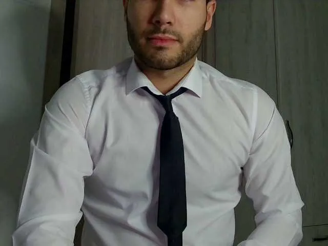 Live sex webcam photo for Justyn11 #290269712