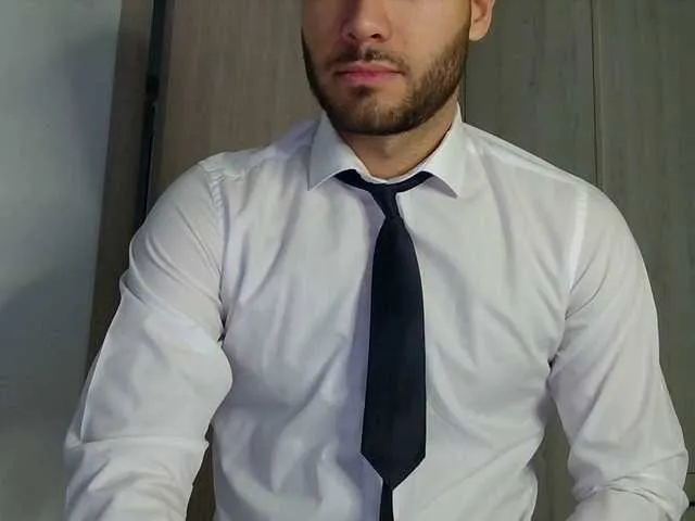 Live sex webcam photo for Justyn11 #290511052