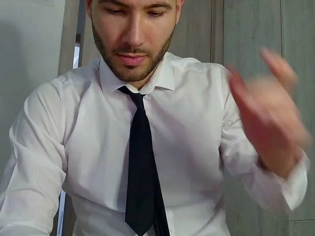 Live sex webcam photo for Justyn11 #290525746