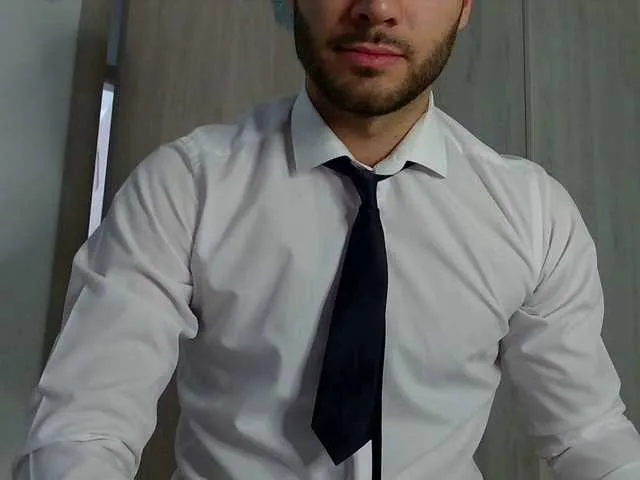 Live sex webcam photo for Justyn11 #290558906