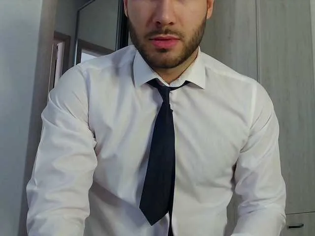 Live sex webcam photo for Justyn11 #290565889