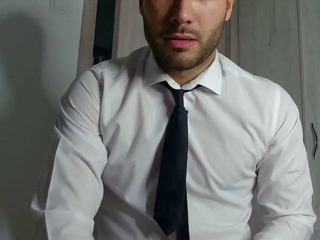 Live sex webcam photo for Justyn11 #290593871