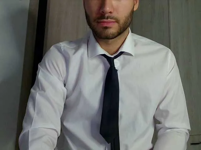 Live sex webcam photo for Justyn11 #290753724