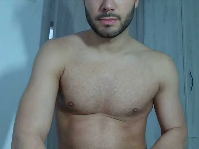 Live sex webcam photo for Justyn11 #290820125