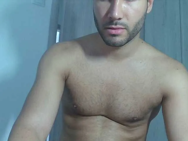 Live sex webcam photo for Justyn11 #291109783