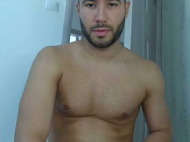 Live sex webcam photo for Justyn11 #291203868