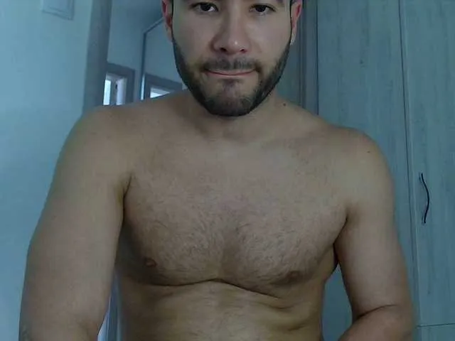 Live sex webcam photo for Justyn11 #291613545