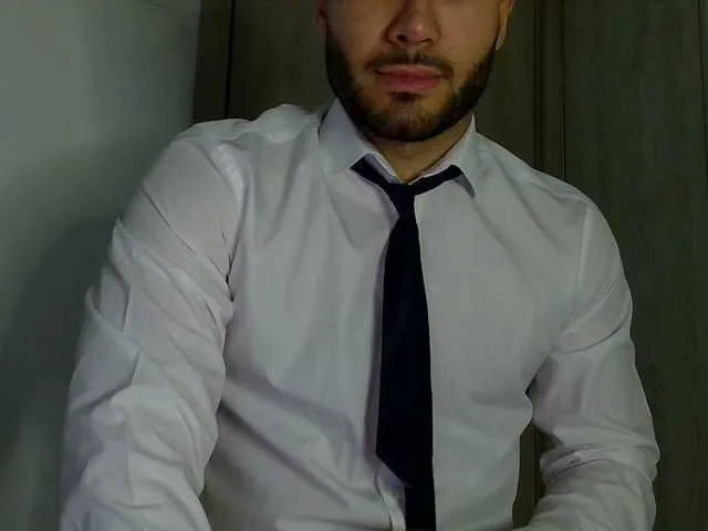 Live sex webcam photo for Justyn11 #292312757