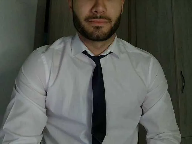 Live sex webcam photo for Justyn11 #292333597