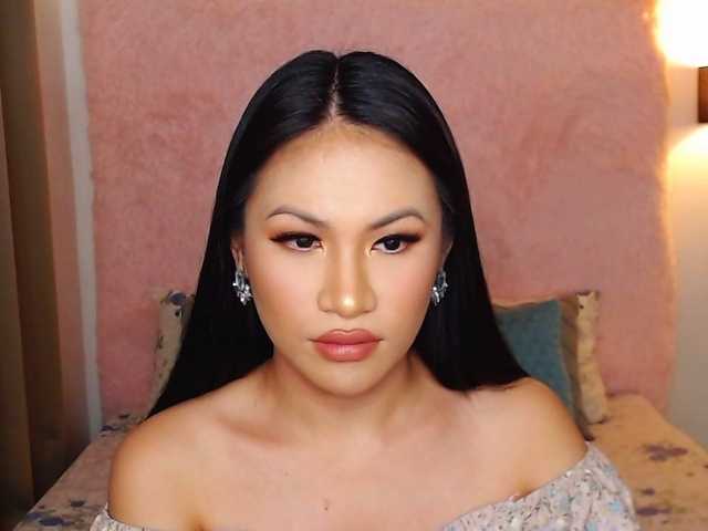 Live sex webcam photo for JuviaLockser #275820187