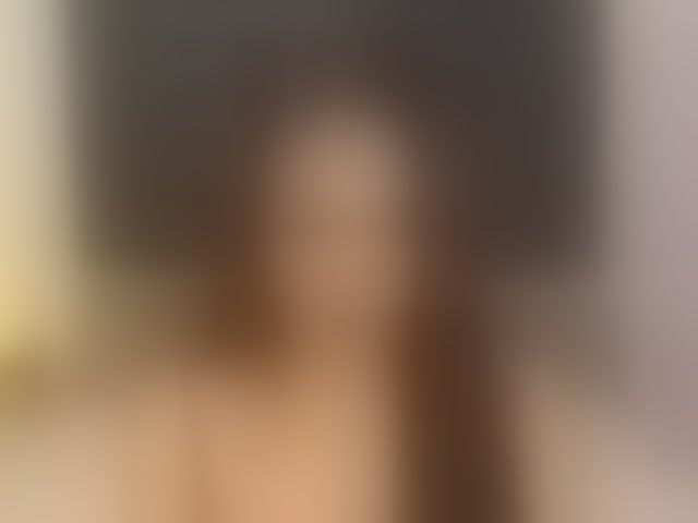 Live sex webcam photo for JuviaLockser #293953560