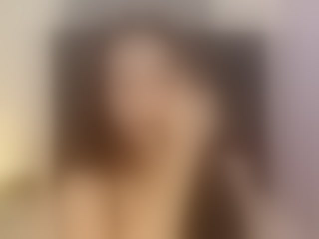 Live sex webcam photo for JuviaLockser #294053705