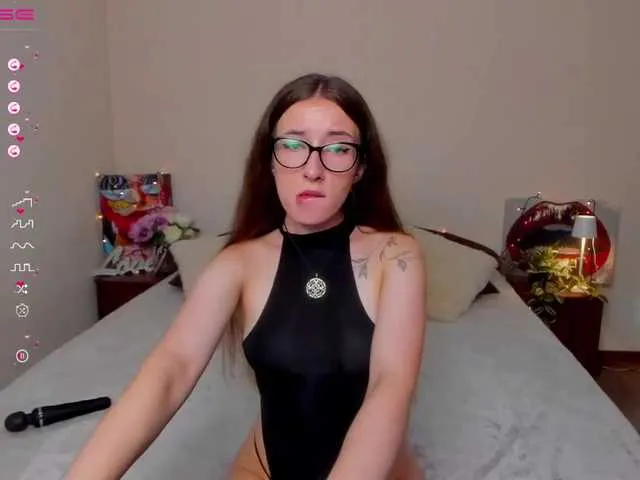 Live sex webcam photo for Jyddi #275545502