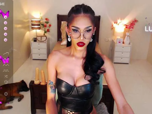 Live sex webcam photo for JynxOcean #277357261